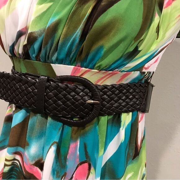 Short sleeve floral dress with belt - Picture 3 of 13